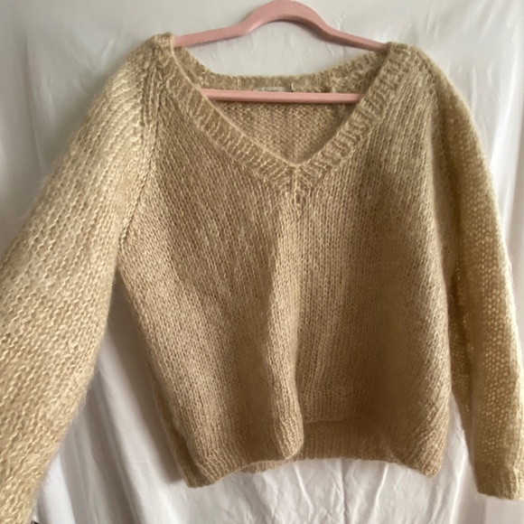 Mes Demoiselles mohair sweater v-neck cropped, cream and gold, Medium/Large - Picture 3 of 5